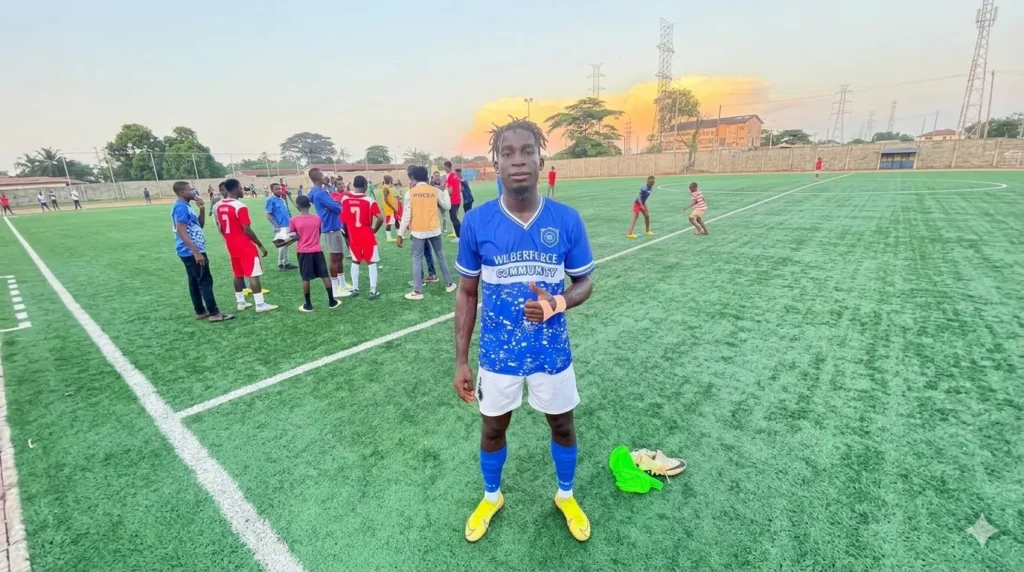 Idrissa Kargbo (Salone Ramos) in action for Wilberforce Strikers, where he has quickly become the club’s most dependable and reliable defender in recent seasons